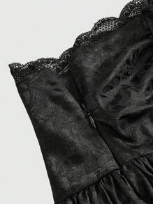 ROMWE Goth 哥特式风格缎面提花腰带褶皱蕾丝花边女式蛋糕迷你裙（配内裤） - 黑色 - 查看 3