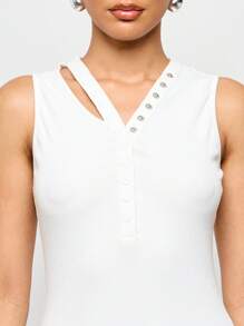 AiiRZ Gerippter V-Ausschnitt Bodysuit ärmelloser Knopfverschluss Frühling Sommer Basic Tanktop Stil Bodysuit Klassischer Grundlagenessential Slim Fit Lässig vielseitiger Bodysuit - Weiss - Übersicht 4