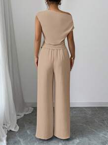 Elenzga 女式单肩无袖不对称下摆修身上衣和宽松直筒裤两件套套装，适合春夏季的优雅度假装 - 卡其色 - 查看 2