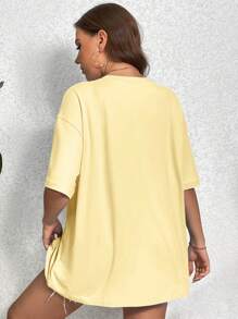 SHEIN EZwear T-shirt décontracté à encolure ronde, manches tombantes, avec broderie de lettres, pour femmes grandes tailles