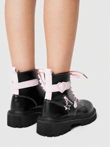 ROMWE Kawaii 女式 5 厘米厚底圆头复古英式休闲靴，时尚黑色和粉色可爱日常百搭厚底提拉瘦身，配有心形装饰和星形拉链头，适合情人节