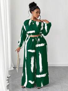 Maweii Plus Size Asymmetric Collar Printed Long Sleeve 2 Pieces Set - Green - View 1