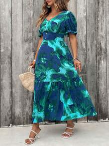 SHEIN Clasi Abito corto con scollo a V, stampa floreale, balza sul fondo, maniche corte, adatto per l'estate, abito di Pasqua per donna, stile bohémien, abito da rave, abito bohémien, abito da tè, abiti lunghi per donna, abiti verdi per donna, abiti per donna, abiti lunghi per donna, abiti estivi per donna, abiti estivi da donna per vacanze