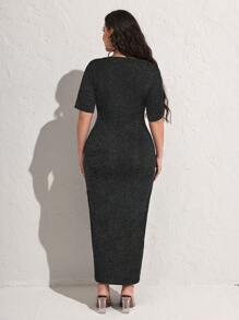 SHEIN SXY Robe élégante ajustée à col en V et manches courtes pour femmes grandes tailles