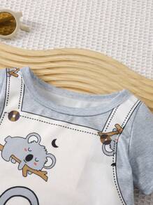 SHEIN Conjunto unisex de bebé con estampado de koala, 2 en 1 con mamelucos, adecuado para bebés recién nacidos para usar en verano en cualquier ocasión, el patrón de koala hace que el bebé se vea talla grande lindo