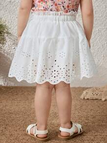 Blossori Short de niña bebé con borde de encaje blanco, elegante estilo francés, para primavera/verano - Blanco - Ver 2