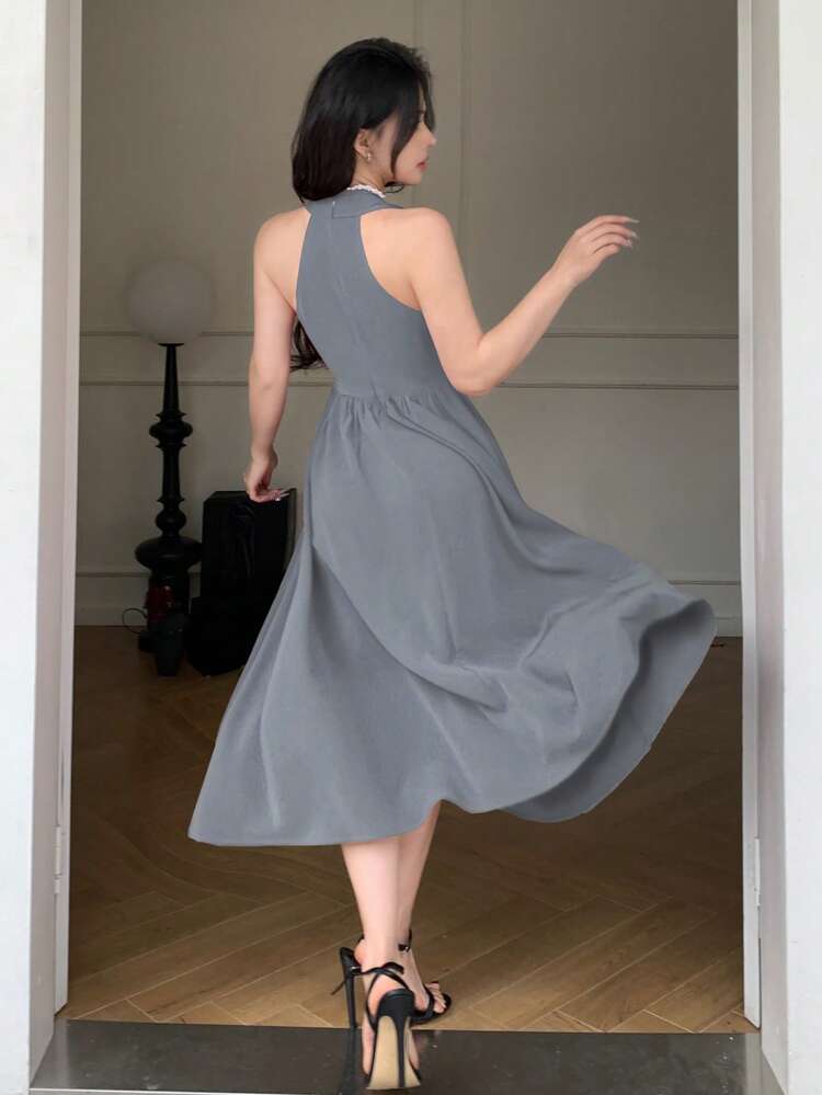 Solid Color Pleated V-Neck Sleeveless Midi Dress For Women