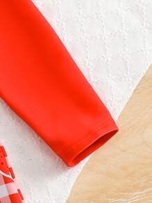 SHEIN 女婴沙滩格纹草莓印花连体泳衣