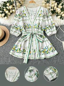 SHEIN LUNE Court Retro  Plus Size Women's Hot Selling V-Neck Short Sleeve Bohemian Vacation Colorful Print Doll Hem Flattering Versatile Blouse, Spring/Summer