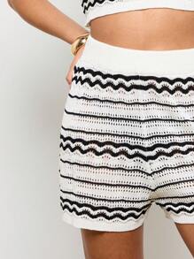 AiiRZ Ensemble deux pièces tricoté au crochet pour l'été, top court et short à taille haute, motif ondulé, pour station balnéaire, vacances, loungewear, festival, Y2K, tenue de plage - Noir et Blanc - Voir 7