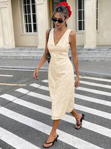 SHEIN Frenchy 女士休闲 V 领无袖刺绣印花节日连衣裙 - 杏色 - 查看 6