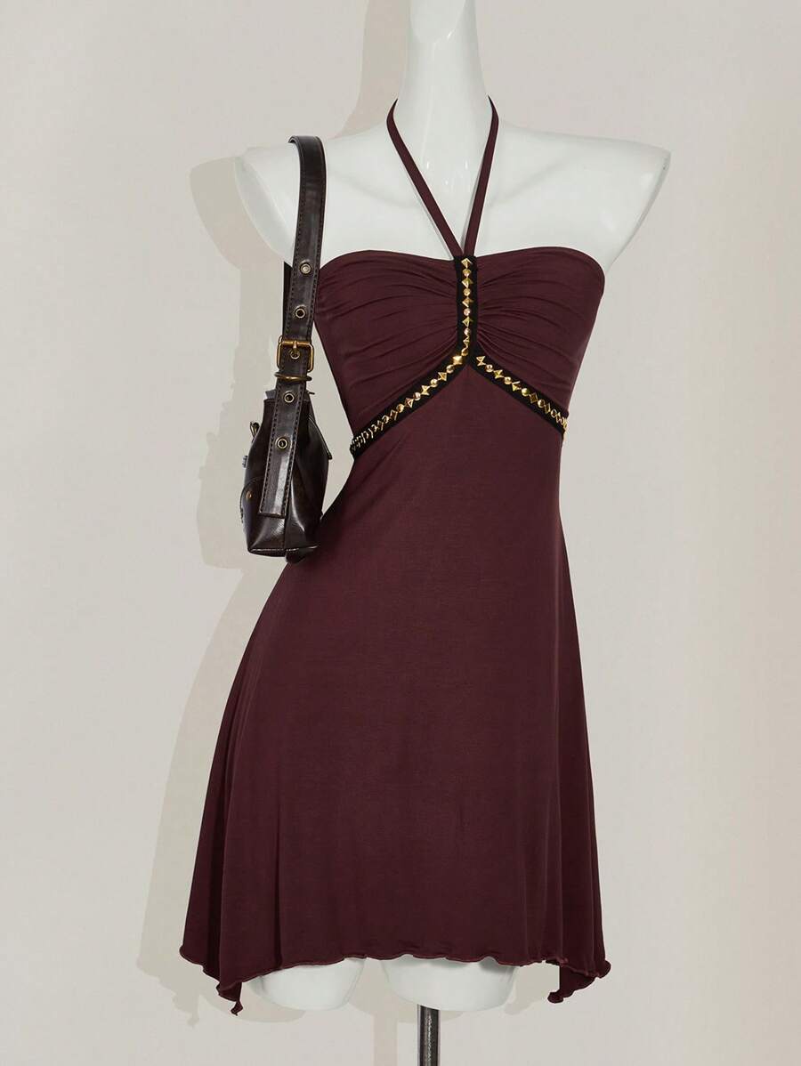 SHEIN ICON 修身挂脖不对称下摆链条装饰连衣裙 - 棕色 - 查看 1