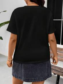 SHEIN Frenchy 大码夏季休闲蝴蝶装饰短袖 T 恤