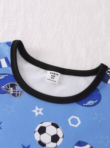 Set da 4 pezzi di pigiama sportivo per ragazzi adolescenti, composto da maglietta a maniche corte con grafica calcio blu navy e grigia, e pantaloncini, realizzato in maglia elastica di spandex