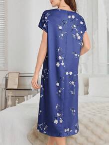 女士V领花卉印花宽松睡袍娃娃装，夏季休闲睡衣，完美夏日，Moo Moo - 藏蓝色 - 查看 2