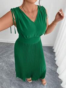 SHEIN Clasi 大码女式绿色褶皱中长连衣裙，优雅夏装 女式连衣裙 女式夏装 女式优雅连衣裙 女式夏装 女式春季连衣裙 连衣裙 大码女式春季连衣裙 女式超长连衣裙 绿色连衣裙 飘逸连衣裙 绿色连衣裙 女式露肩连衣裙 女装连衣裙 女式夏季服装 工作夏季连衣裙 - 綠色 - 查看 5