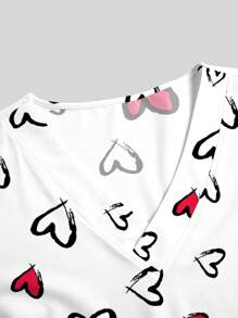 PopScrub 大码女式V领短袖双口袋侧开衩可爱卡通心形图案印花护士/医生工作制服手术服上衣/检查手术制服上衣/宠物美容工作制服上衣/营养师手术服上衣，多口袋功能性工作服，图案T恤，价格实惠，实用，适合女性节日、情人节、新年 - 白色 - 查看 3