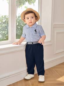 SHEIN Baby Jungen Lässiges tägliches Sport Gestreiftes Hemd & Khaki Gewebte Hose mit Gürtel, geeignet für Frühling & Sommer, passend für Geburtstagsfest, Taufe, 1. Geburtstag, Bankett, Aufführung, Hochzeit und mehr