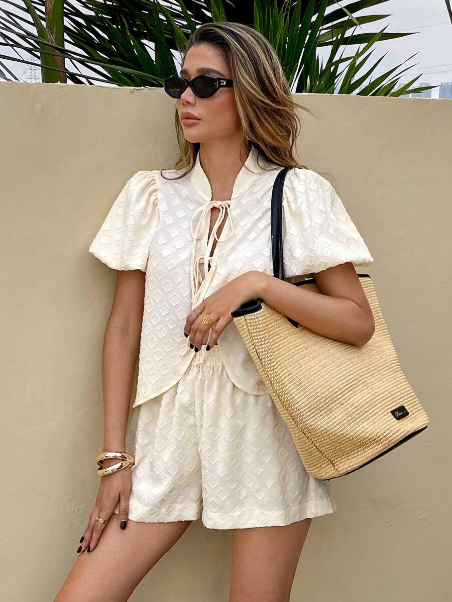 SHEIN Frenchy 2pcs/Set Women Geometric Print Twist Front Top And Shorts Summer Casual - Beige - View 1