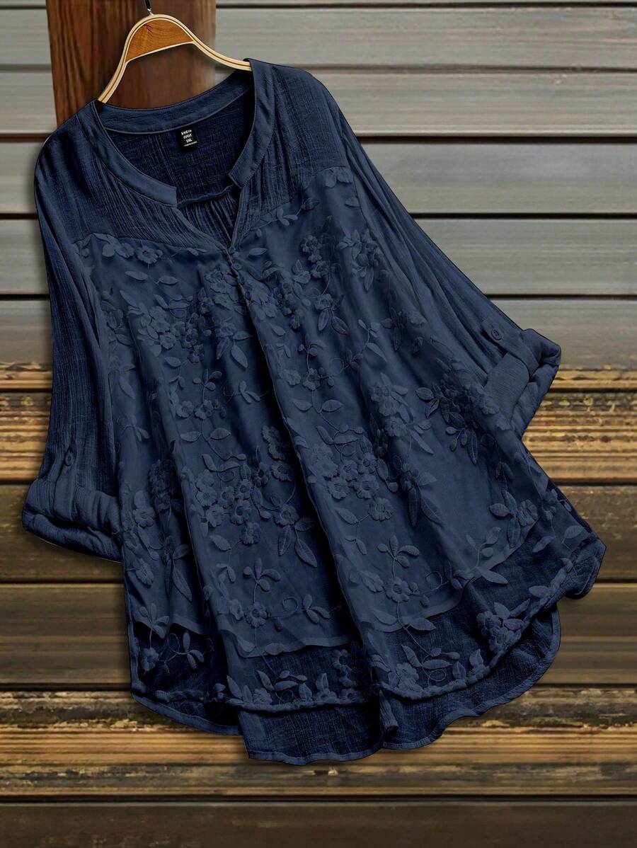 Linhara Chemise décontractée de vacances, grande taille, avec patchwork à broderie florale - Bleu marine - Voir 1