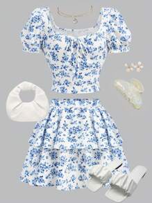 SHEIN Girlism Teenager Mädchen Landurlaub Blau und Weiß florales Puffärmel Set mit Herzausschnitt, gerüschter Vorderseite mit Schleife und geschichteter Lotusblatt Rock, zweiteiliges Set, geeignet für Frühling und Sommer, modisch für Herbst und Winter als Innenwäsche, Muster für Urlaubszeit, süß und niedlich