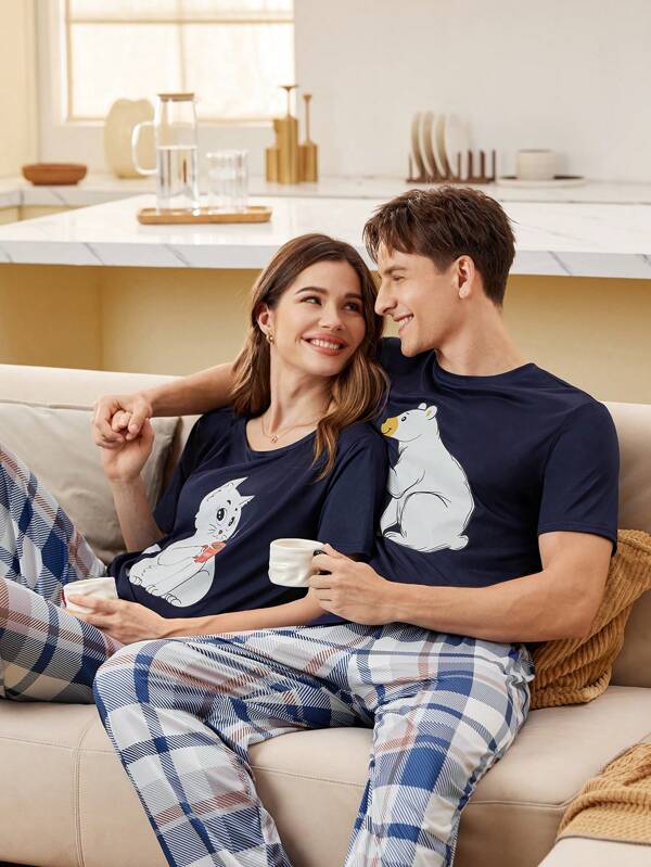 CoupledUp 1 set T-shirt à manches courtes avec imprimé animal de dessin animé et pantalon à carreaux pour homme. Ensemble de vêtements de détente.