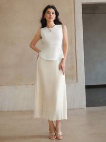 DAZY 2pcs Women Solid Color Sleeveless Top & Pleated Skirt Set - Beige - View 3