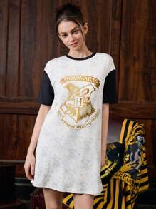HARRY POTTER X SHEIN Women's Summer Comfortable Contrast Sleeves Neckline, College Badge & Letter Graphic Round Neck Short Sleeve Loose Nightdress
