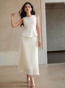 DAZY 2pcs Women Solid Color Sleeveless Top & Pleated Skirt Set - Beige - View 1