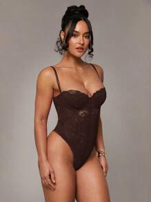 Silquee Lencería de encaje roja y sexy, camisola transparente con tirantes de espagueti y empalmado de encaje, versátil para uso diario, citas nocturnas y ropa de calle.