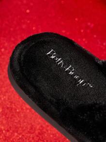 Betty Boop x SHEIN Cartoon Character Embroidery & Polka Dot Heart Design Black Plush Women's Slippers For Home, Soft & Comfortable,Suitable Spring Autumn Winter, Valentine's Day ,Gift Ideas,Party,Holiday,Valentine's Day,Winter - Black - View 7
