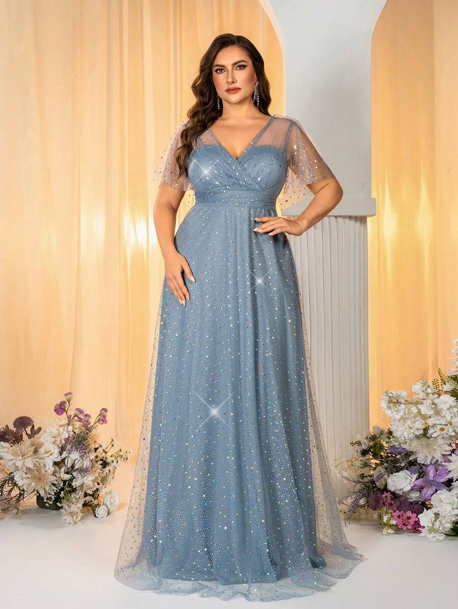 SHEIN Belle Vestido de dama de honor de tul con lentejuelas, volantes, mangas abullonadas, decoración de tela plisada, elegante y romántico, en azul polvoriento de talla grande - Neblina azul - Ver 1