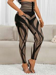 SHEIN Lady Plus Size Spring And Summer Elegant Casual Vacation Resort Wear Women Summer Wear Women Geometric Stripe Print Plus Size Women Leggings  Dresses For Women Elegant Wedding Guest Dress Women  Fall Clothes For Women Casual Halloween Autumn Fall Clothes For Women Winter Fall Outfits For Women