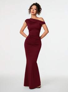 SHEIN PETITE Summer Clothing, Daily Date And Travel Outfits, Party Outfits, Elegant Women's Inner Outfits, Going Out Outfits, Sloping Shoulder Asymmetrical Extra-Long Fishtail Dress, Club Women Outfits, Date Outfits, Banquet Dresses,Summer Dresses For Women,Graduation Dresses