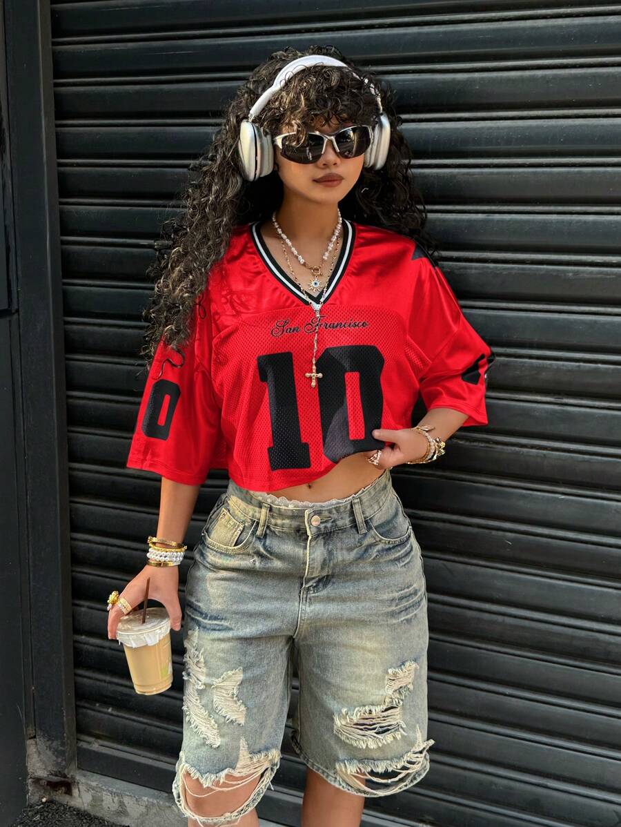 SHEIN EZwear Fashionable Red Satin & Mesh Panel Printed T-Shirt, Suitable For Summer - Red - View 1