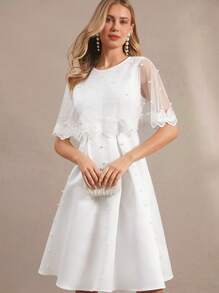 Amorya Vestito elegante da donna con applicazioni in pizzo, mantella aderente e decorazioni in perle di raso, adatto per matrimoni