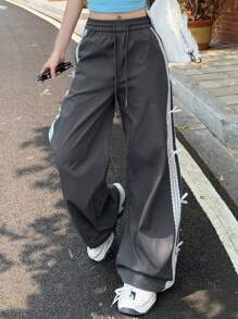 DAZY Pantaloni casual da donna con vita elastica, decorati con patchwork in pizzo e fiocco