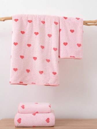 SHEIN 1 Stück Herzdesign Jacquard Polyester Badetuch, 70*140cm oder 34*75cm Hand/Gesichts/Küchentuch, geeignet für Erwachsene, Paare, Familien, 4 Jahreszeiten, schnelltrocknend, saugfähig, weich, für Bad, Hotel, Fitness, Urlaubsgeschenke, Partys, Badezimmer Sommer Deko