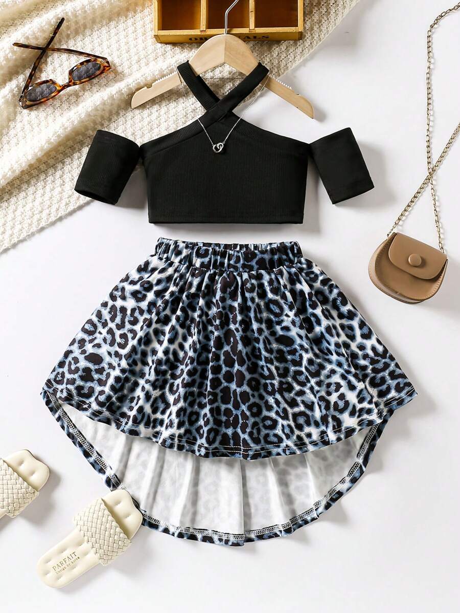 SHEIN Young Girls Sets Structured Short-Sleeved Top With Leopard Print Skirt - Black - View 1