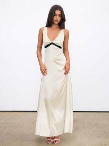 Aloruh Women's Elegant Apricot Maxi Dress With V-Neck And Sleeveless Design, Flared Hem, Semi-Sheer Woven Fabric