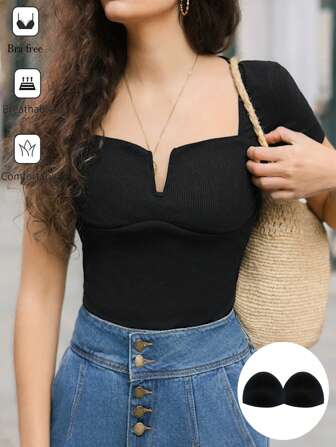 Poéselle Women's Summer Solid Color Slim Fit Short Sleeve T-Shirt With Notched Neckline Has A Breast Cup Black T-Shirt Wedding Modest Elegant Graduation Office Wear Street Wear Milkmaid Sexy Women Tops Summer T-Shirt Old Money