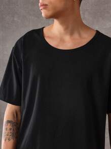 SUMWON Maglietta essenziale con collo ampio, vestibilità comoda, stile casual e urbano, maniche corte, in misto cotone, per un comfort quotidiano, adatta ai giovani uomini