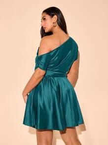 SHEIN BAE Plus Size Women's Elegant Asymmetric Open Shoulder Satin Dress, Suitable For Dates, Afternoon Tea, Party Gatherings, Women's Workwear, Summer Women's Outfits, Festival Outfits, Beach Outfits, Rave Outfits, Summer Dresses, Birthday Dresses