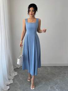 Gloray Elegantes hellblaues Kleid mit vertikalen Streifen, quadratischem Ausschnitt, rückenfreiem Design und Taillengürtel