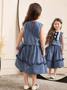 SHEIN Leap Crew 2pcs/Set Young Girl Sporty Casual Solid And Contrasting Color Splicing Bow Decor Round Neck Sleeveless Shirt And Mini Skirt - Blue - View 2