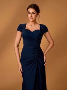 Serin 优雅简约高端深蓝色心形领口褶皱短袖修身鱼尾连衣裙，适合晚宴、单身派对、音乐节、盛会、度假、婚礼、新娘及伴娘等场合。 - 藏蓝色 - 查看 7