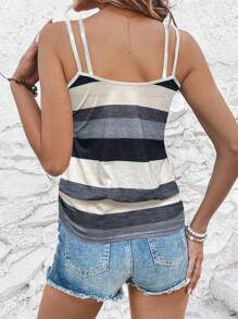 SHEIN LUNE Áo thun họa tiết sọc khối màu đơn giản ngày lễ dành cho nữ - Đen và trắng - Xem 2