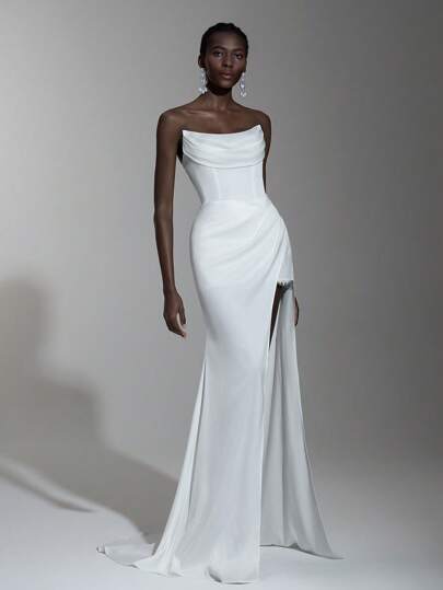 Elitara Elegant Lace Luxury Satin V-Neck Ruched Waist Mermaid Train Dress, Suitable For Weddings, Brides, And Formal Occasions