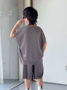 Tween Boys' Casual Street Fashion Loose Fit Solid Color Versatile Comfortable Tank Top & Shorts Set, Suitable For Commuting, School, Daily Wear, Sports, Spring/Summer - Grey - View 2