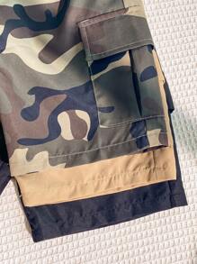 SHEIN Set da 3 pantaloncini cargo in tessuto leggero e comodi, con tasche, in colore mimetico e tinta unita, adatti per ragazzi pre-adolescenti, multipack, ideali per scuola, giardino, spiaggia, compleanni, primavera/estate/autunno/inverno - Multicolore - Visualizzare 4